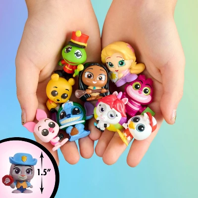 Disney Doorables Academy Campus Crew Figure Pack - Image 5