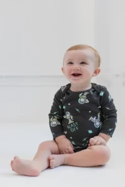 Disney Pixar Toy Story Alien Bullseye Rex Woody Jessie Buzz Lightyear Baby 4 Pack Bodysuits Newborn To Infant